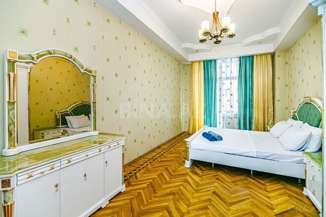 İcarəyə verilir 3 otaqlı yeni tikili 175 m², 28 May m., photo 26 from 32