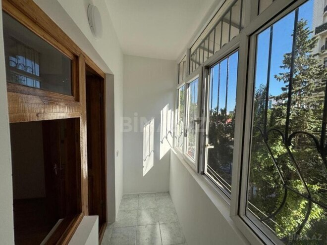 3-комн. новостройка - м. 8 ноября - 65 м² (18)