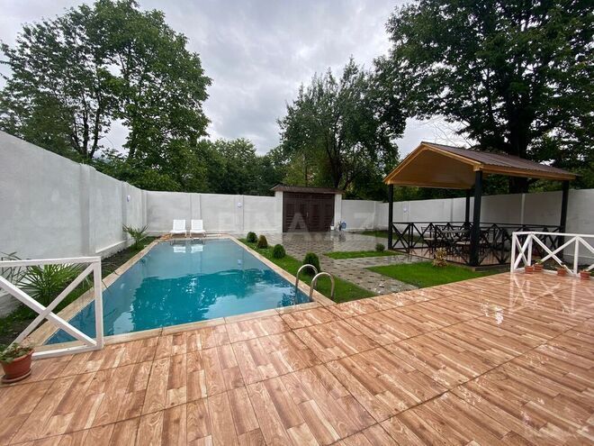 4 otaqlı həyət evi/bağ evi - Qəbələ - 200 m² (2)