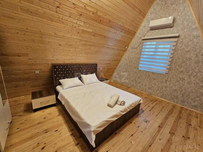 4 otaqlı həyət evi/bağ evi - Qəbələ - 200 m² (13)