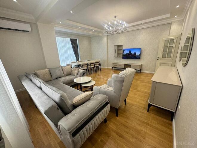 3 otaqlı yeni tikili - Şah İsmayıl Xətai m. - 130 m² (1)