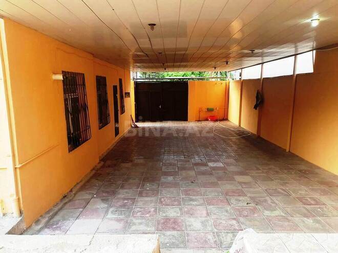 7 otaqlı həyət evi/bağ evi - Sulutəpə q. - 250 m² (1)