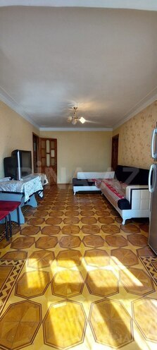 3-комн. вторичка - м. 28 мая - 70 м² (1)