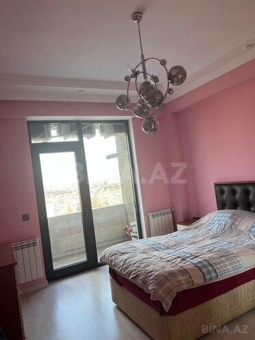 3-комн. новостройка - м. 8 ноября - 136 м² (5)