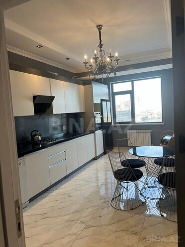 3-комн. новостройка - м. 8 ноября - 136 м² (4)