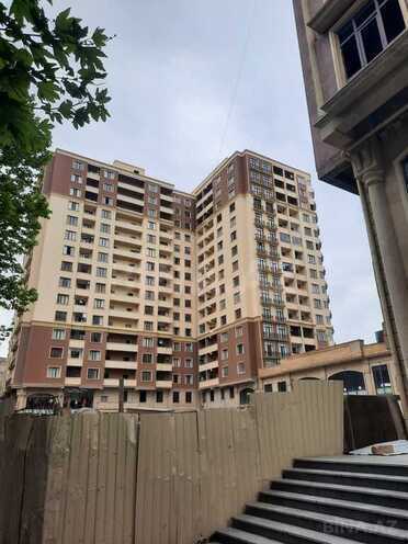 Obyekt - İnşaatçılar m. - 225 m² (1)