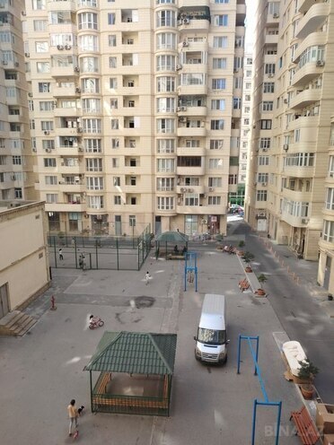 3 otaqlı yeni tikili - 8 Noyabr m. - 135 m² (9)