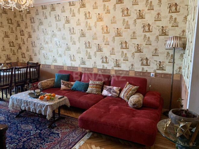 4 otaqlı köhnə tikili - 28 May m. - 110 m² (2)