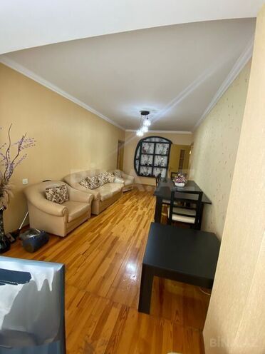 2 otaqlı köhnə tikili - Memar Əcəmi m. - 70 m² (2)