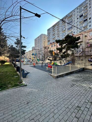 2-комн. вторичка - м. Кара Караев - 42 м² (1)