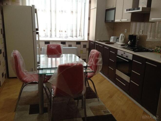 3-комн. новостройка - м. 8 ноября - 141 м² (8)