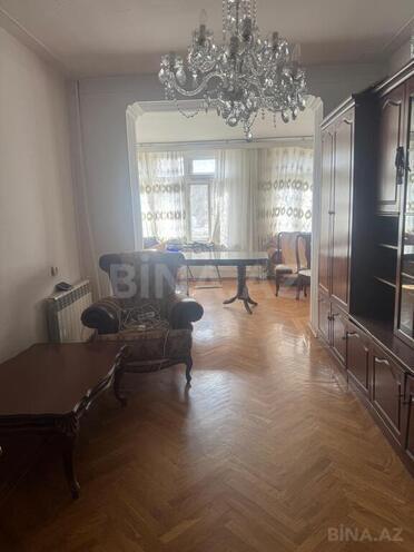4 otaqlı köhnə tikili - Azadlıq Prospekti m. - 90 m² (1)