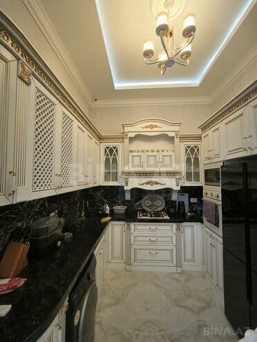 3-комн. вторичка - м. 28 мая - 130 м² (12)
