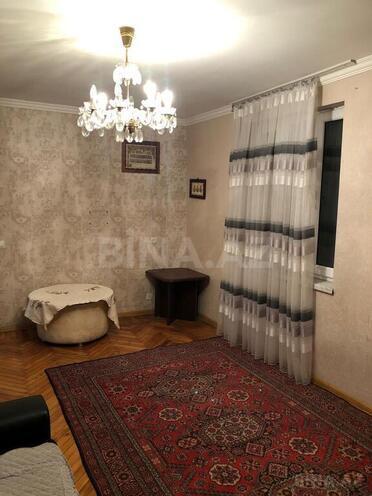 3 otaqlı köhnə tikili - İnşaatçılar m. - 65 m² (2)