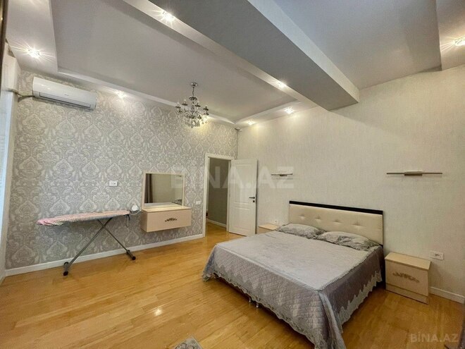 3-комн. новостройка - м. 28 мая - 140 м² (23)