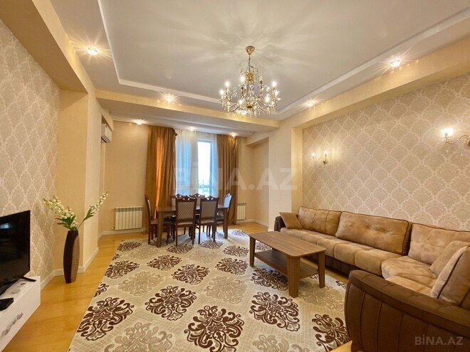3-комн. новостройка - м. 28 мая - 140 м² (3)