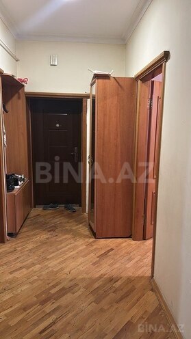 3-комн. вторичка - м. Нефтчиляр - 65 м² (1)