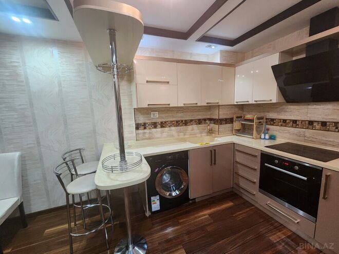 2-комн. новостройка - м. 28 мая - 80 м² (10)