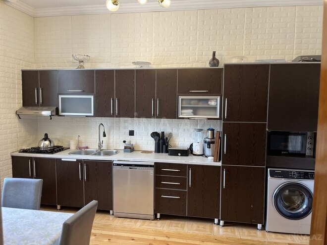 7 otaqlı həyət evi/bağ evi - Həzi Aslanov q. - 340 m² (7)