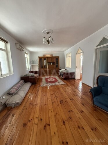 7 otaqlı həyət evi/bağ evi - Novxanı q. - 250 m² (11)