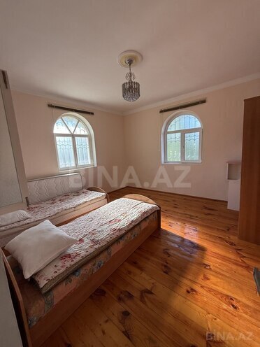 7 otaqlı həyət evi/bağ evi - Novxanı q. - 250 m² (10)