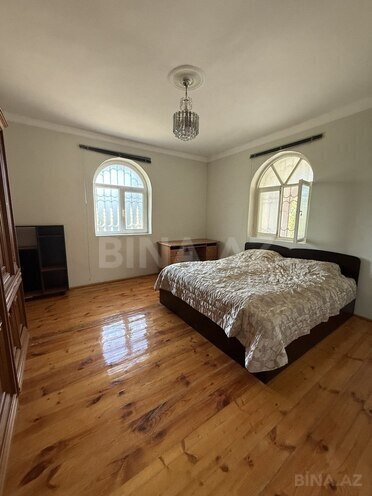 7 otaqlı həyət evi/bağ evi - Novxanı q. - 250 m² (12)