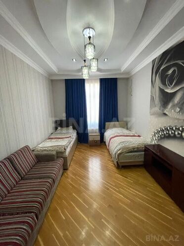 9 otaqlı həyət evi/bağ evi - Şüvəlan q. - 580 m² (23)