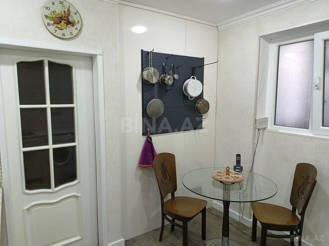 3 otaqlı köhnə tikili - 28 May m. - 90 m² (1)