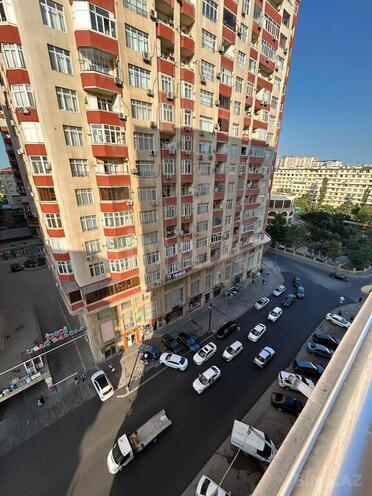 3-комн. новостройка - пос. 8-й километр - 140 м² (1)