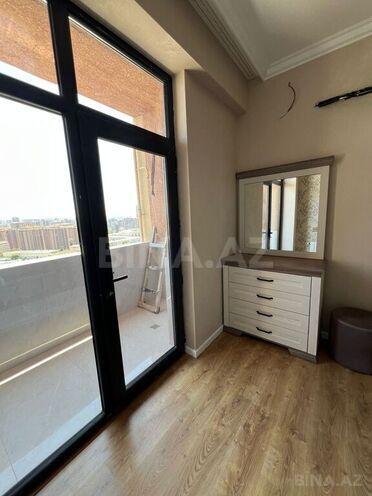 3-комн. новостройка - м. 28 мая - 100 м² (14)
