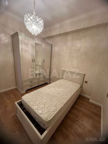3-комн. новостройка - м. 28 мая - 100 м² (24)