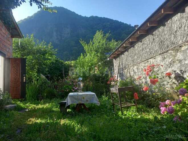 2 otaqlı həyət evi/bağ evi - Qax - 100 m² (3)
