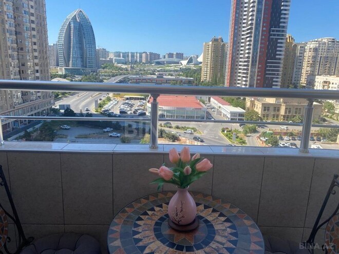 3 otaqlı yeni tikili - Şah İsmayıl Xətai m. - 157 m² (2)