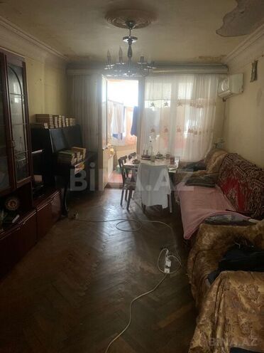 3 otaqlı köhnə tikili - Elmlər Akademiyası m. - 63 m² (1)