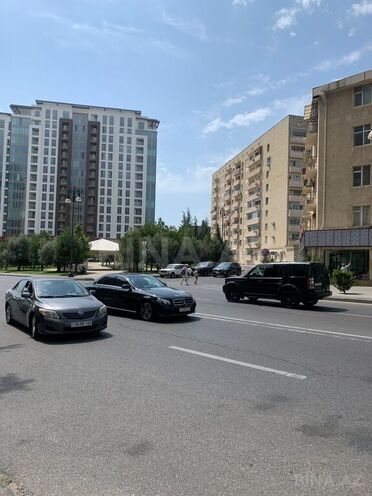 3 otaqlı köhnə tikili - Elmlər Akademiyası m. - 63 m² (2)