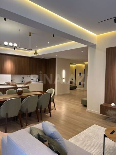 4-комн. новостройка - м. 8 ноября - 185 м² (10)