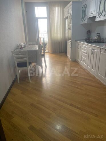 3 otaqlı yeni tikili - 2-ci mikrorayon q. - 126 m² (9)