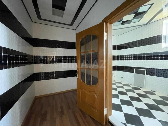 5 otaqlı həyət evi/bağ evi - Novxanı q. - 400 m² (24)