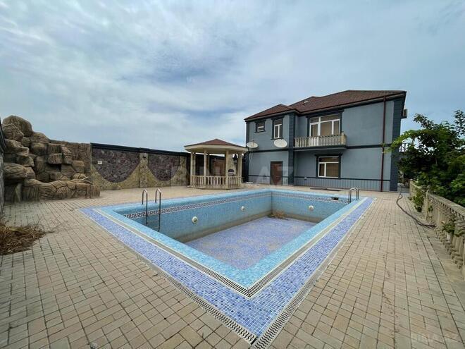 5 otaqlı həyət evi/bağ evi - Novxanı q. - 400 m² (1)