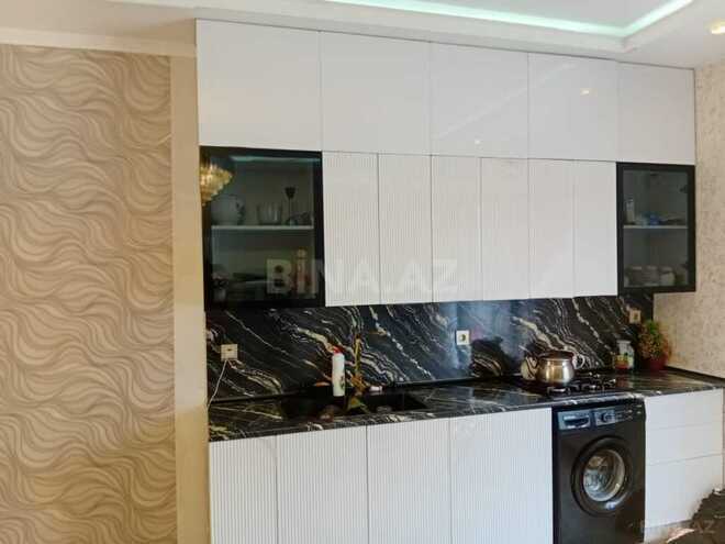 4 otaqlı həyət evi/bağ evi - Novxanı q. - 180 m² (3)