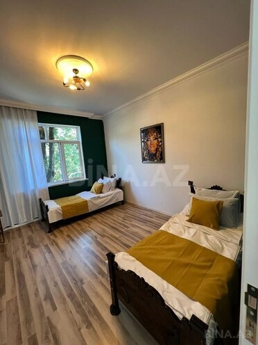 5 otaqlı həyət evi/bağ evi - Qəbələ - 250 m² (19)