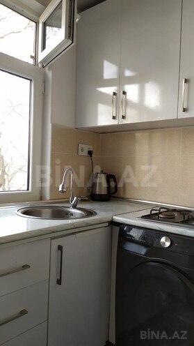 2 otaqlı köhnə tikili - İnşaatçılar m. - 35 m² (1)