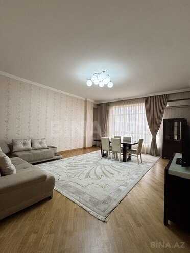 3 otaqlı yeni tikili - İnşaatçılar m. - 147 m² (1)