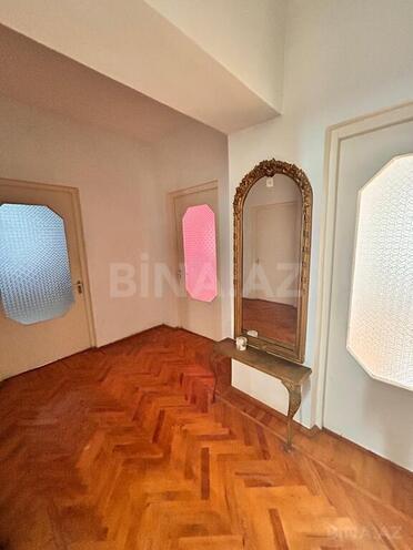 6 otaqlı həyət evi/bağ evi - Mərdəkan q. - 350 m² (21)
