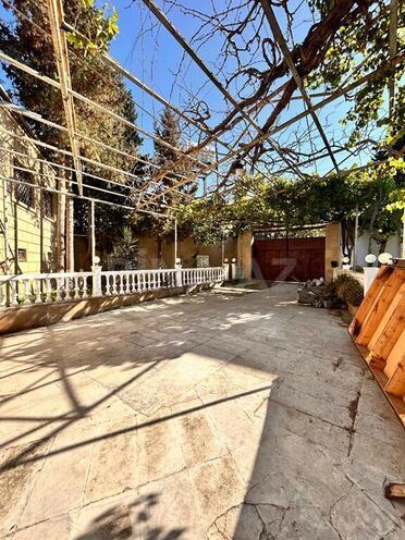 6 otaqlı həyət evi/bağ evi - Mərdəkan q. - 350 m² (16)