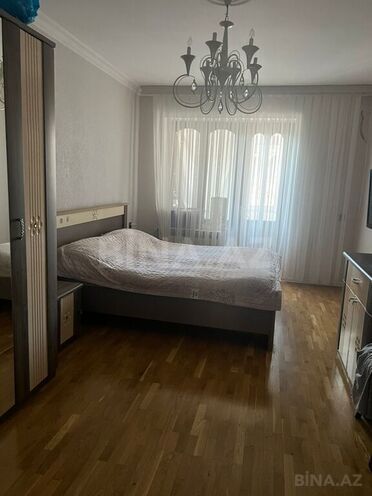 3 otaqlı köhnə tikili - 8 Noyabr m. - 80 m² (2)