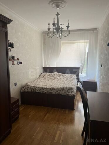 3 otaqlı köhnə tikili - 8 Noyabr m. - 80 m² (3)