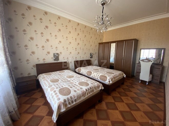 6 otaqlı həyət evi/bağ evi - Atyalı q. - 400 m² (17)