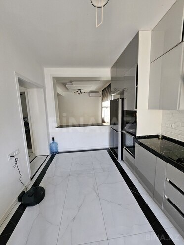 4 otaqlı həyət evi/bağ evi - Zığ q. - 200 m² (13)