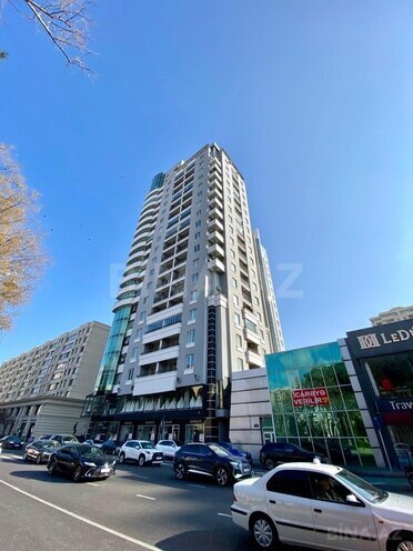 3 otaqlı yeni tikili - 28 May m. - 211 m² (1)